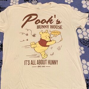 Disney Cream and Brown Winnie the Pooh Short Sleeve Tee